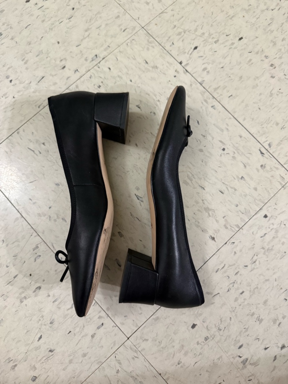 Coach Black Leather Ballet Heels with Bow and Gold 'C' Accent - Picture 3 of 9